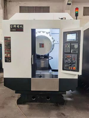 Used CNC Machine Taikan T-500B Mitsubishi M80 System 21-Tool Servo Tool Magazine Full Set Of Mitsubishi Servo Motors